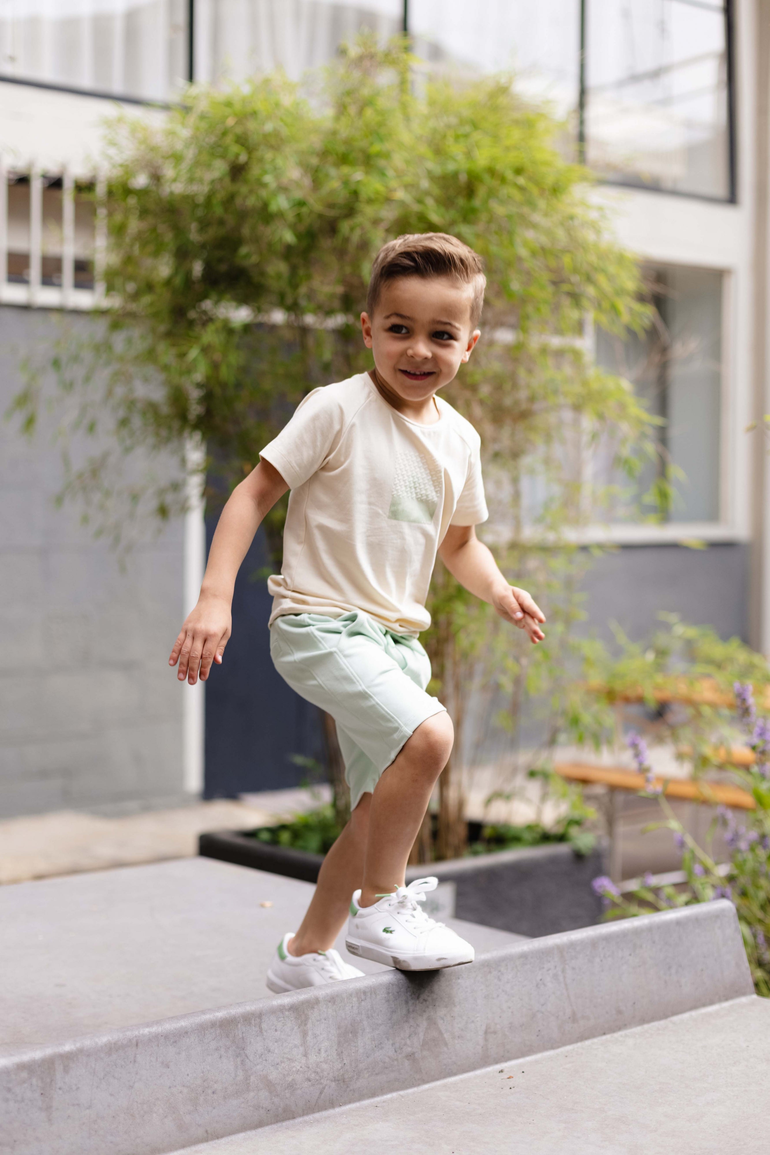 SHORTSLEEV | Off White