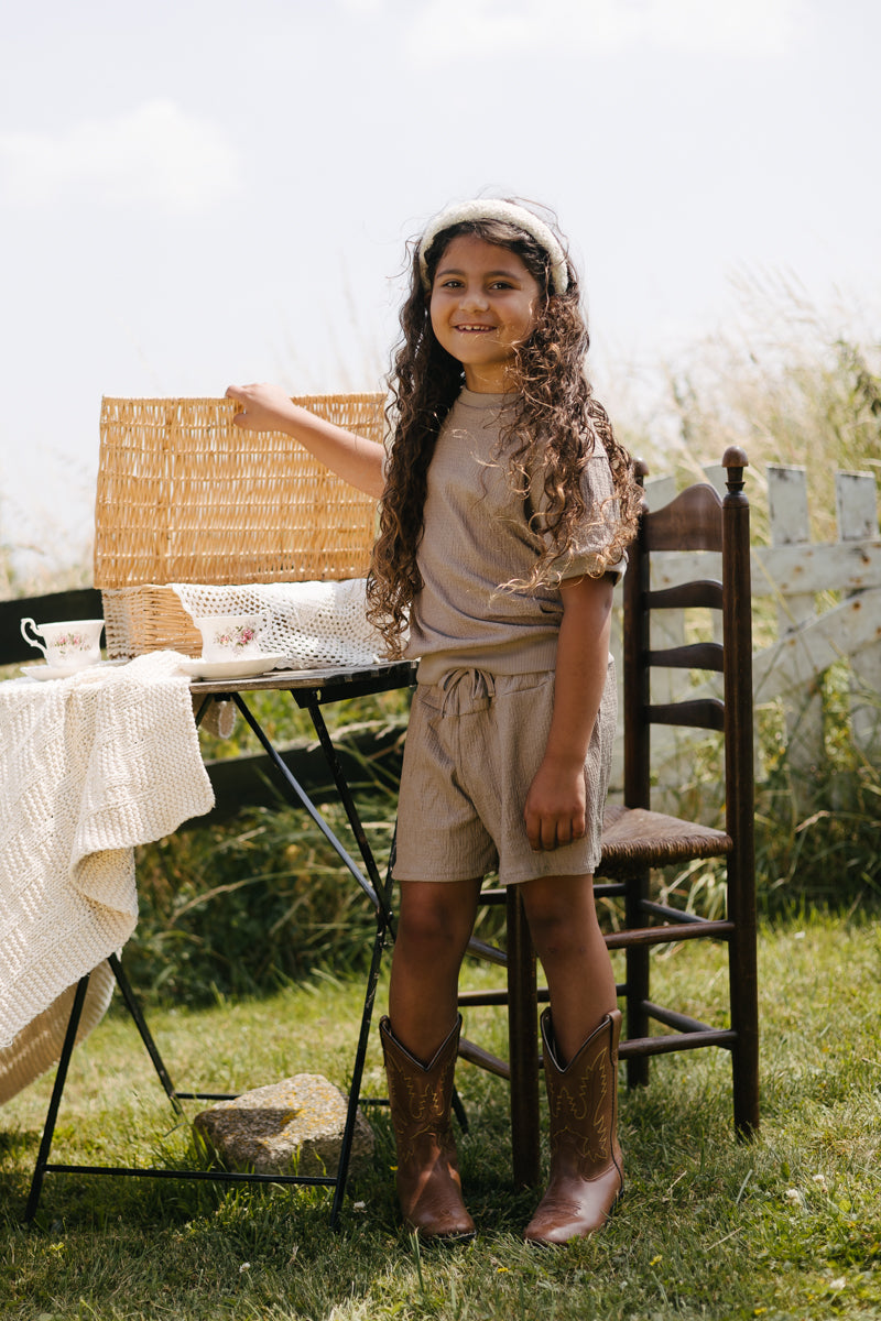 Short donkertaupe | Dark Taupe