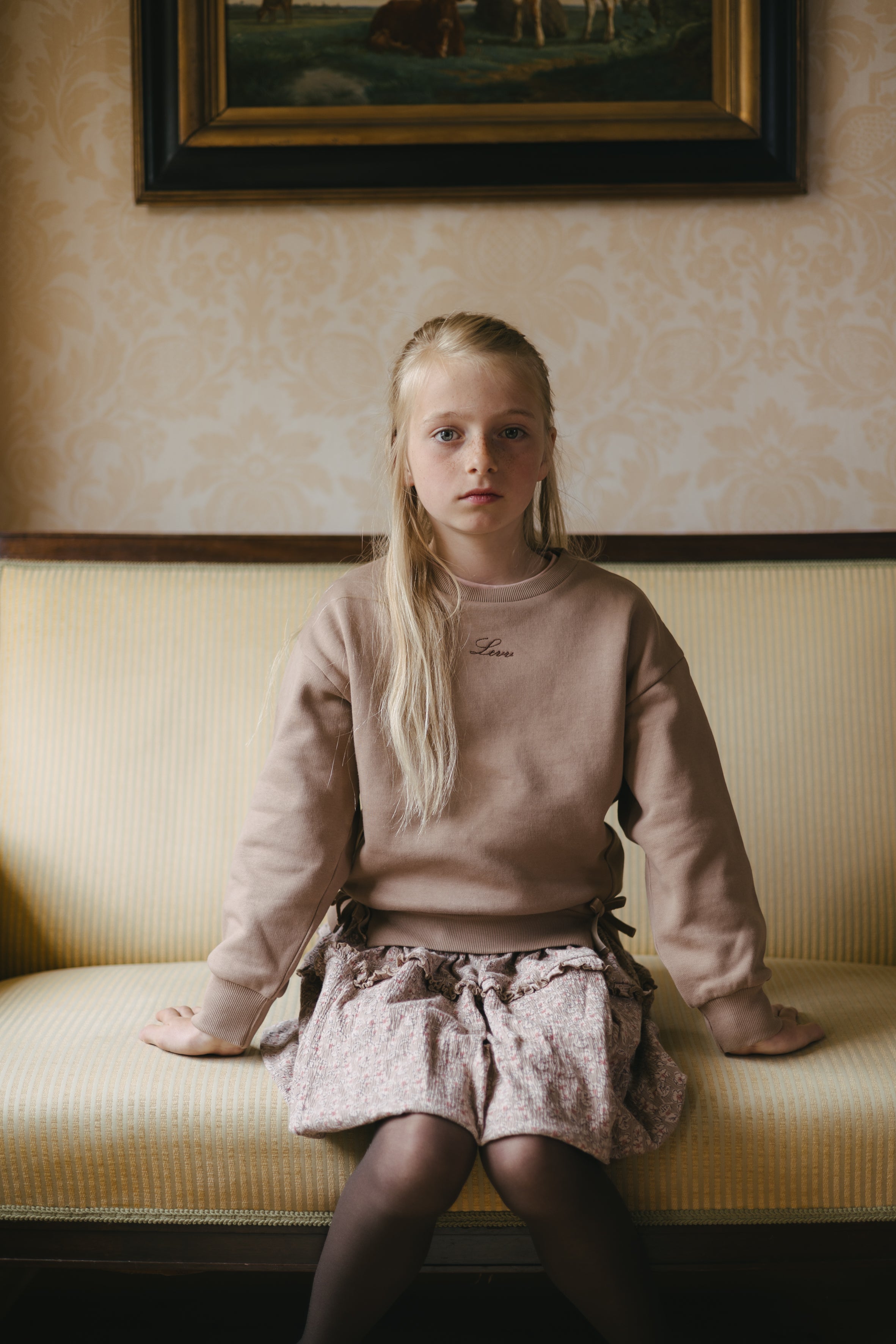 Camelkleurige sweater met strikdetails | Light Taupe