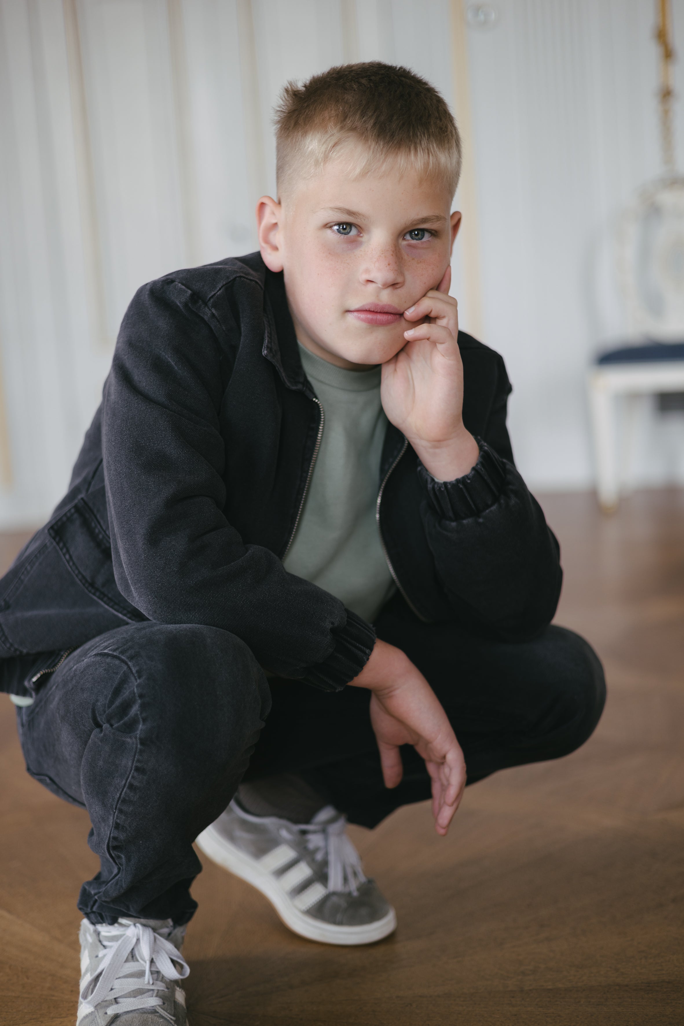 Donkerblauwe jas met corduroy kraag | Grey Denim