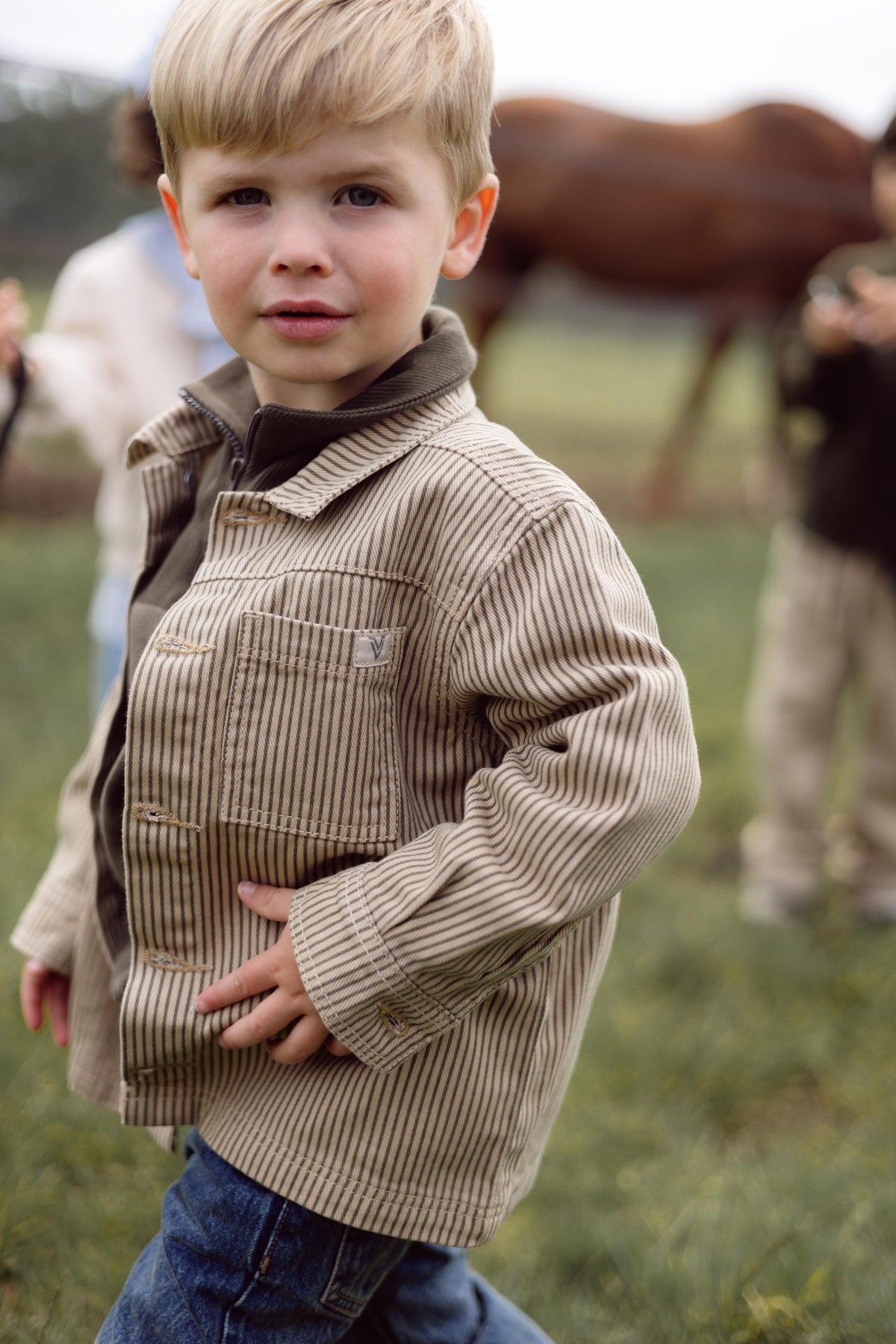 Beige gestreept overshirt met borstzak | AOP Dark Green Stripe