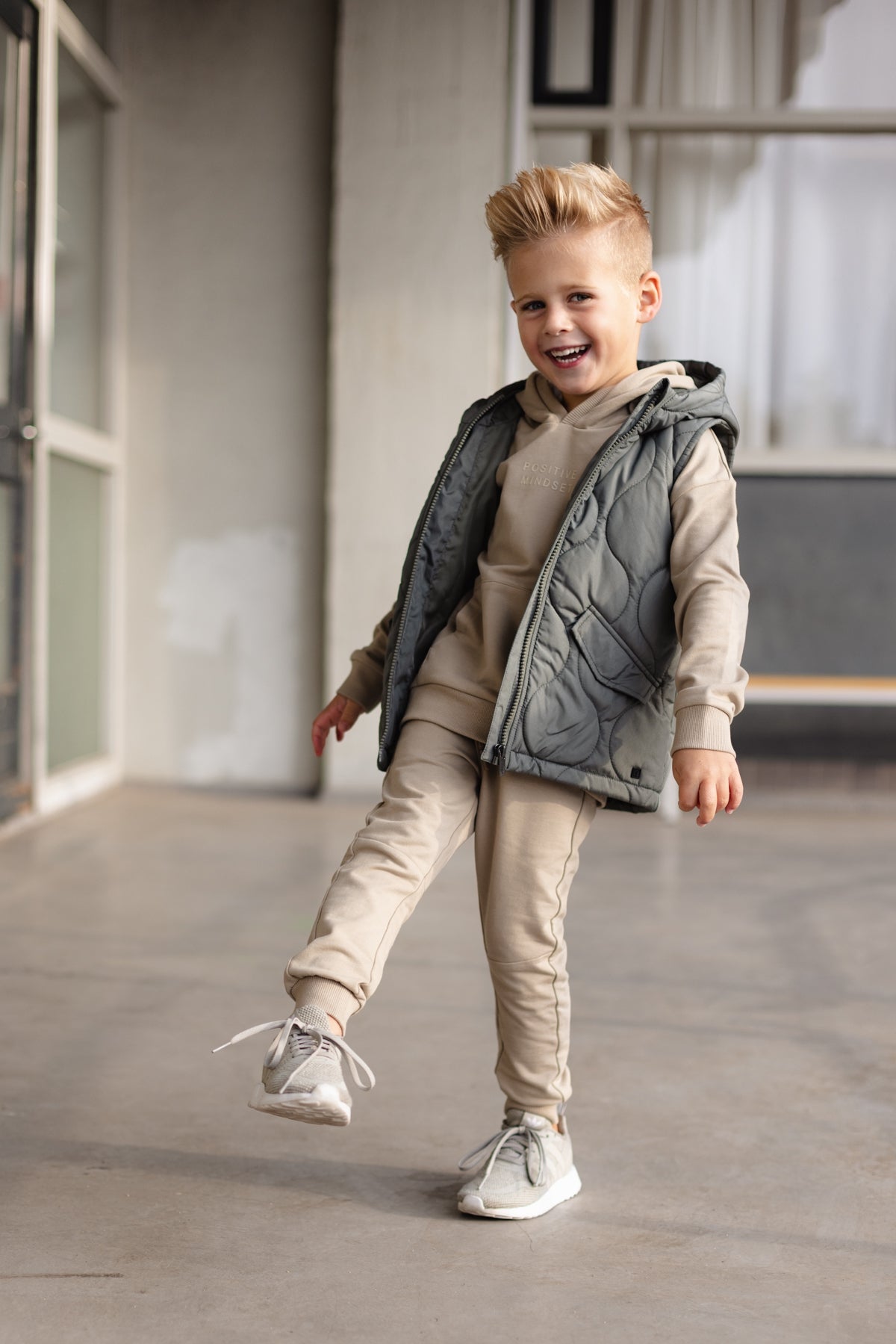 HOODED SWE | Dark Sand