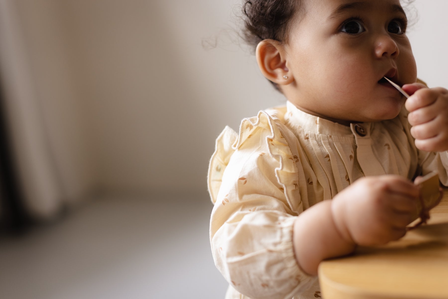 BLOUSE | AOP Yellow Graphic