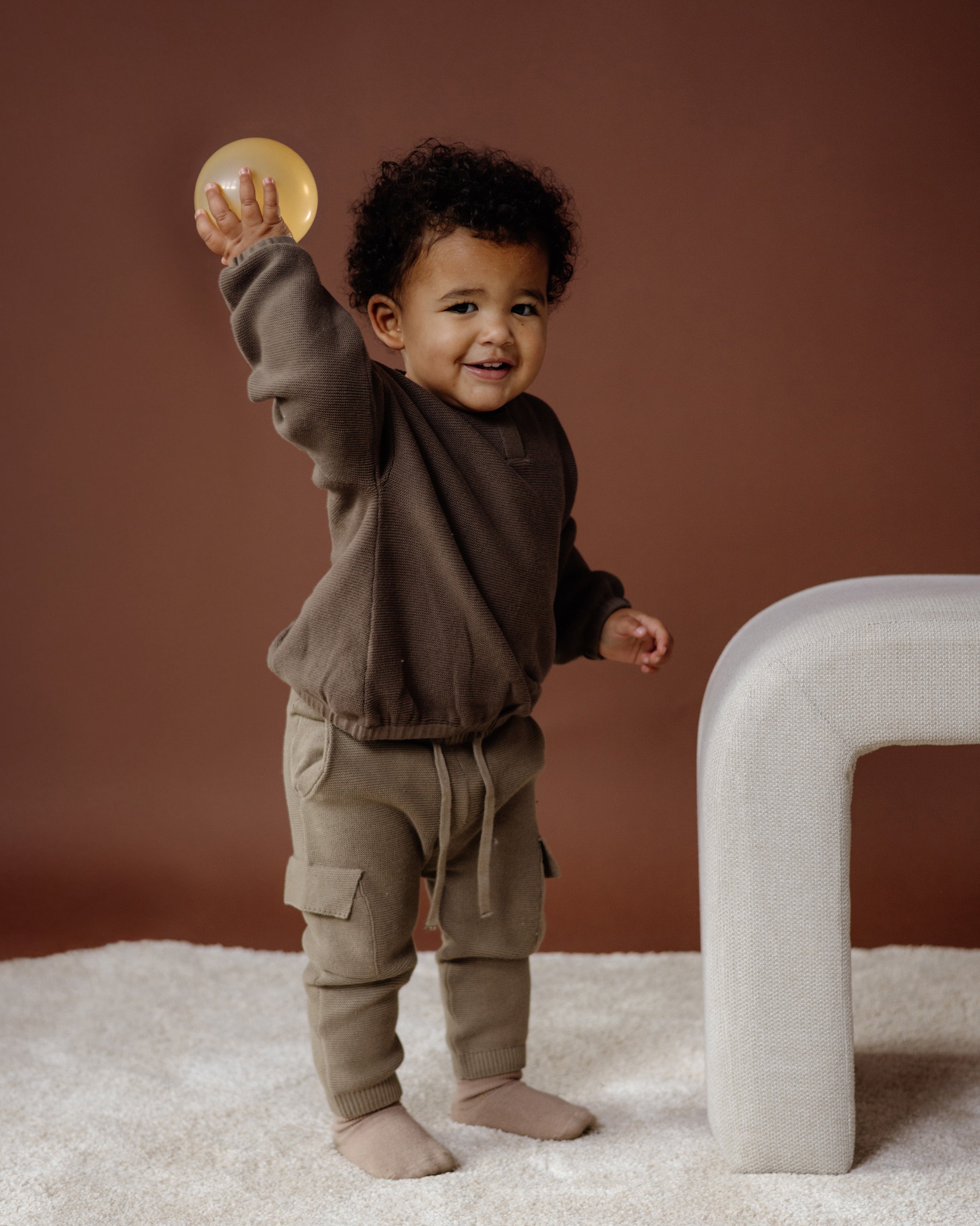 Donkerbruine sweater met borstzak | Light Brown