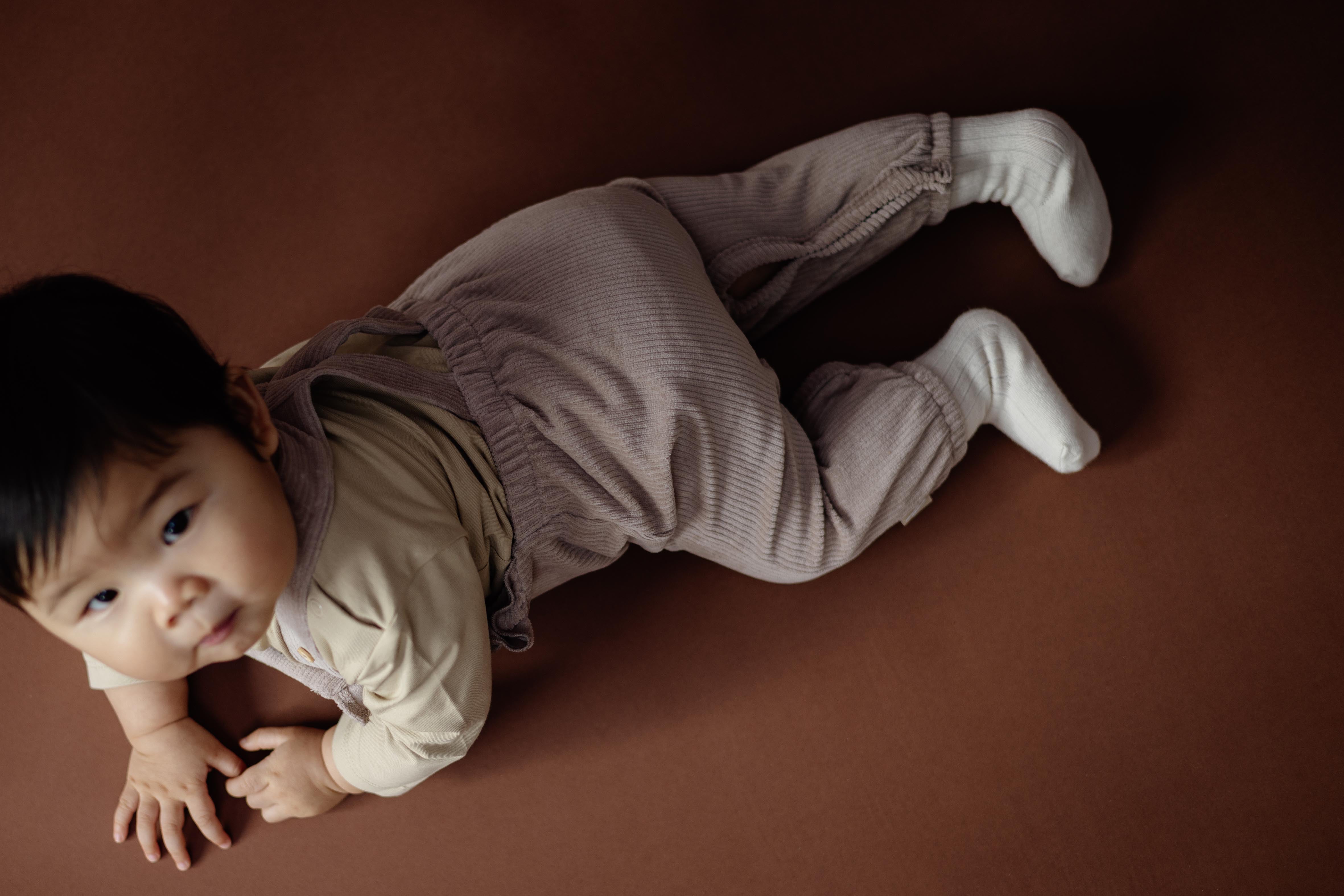 Taupe salopette met ruches | Mauve