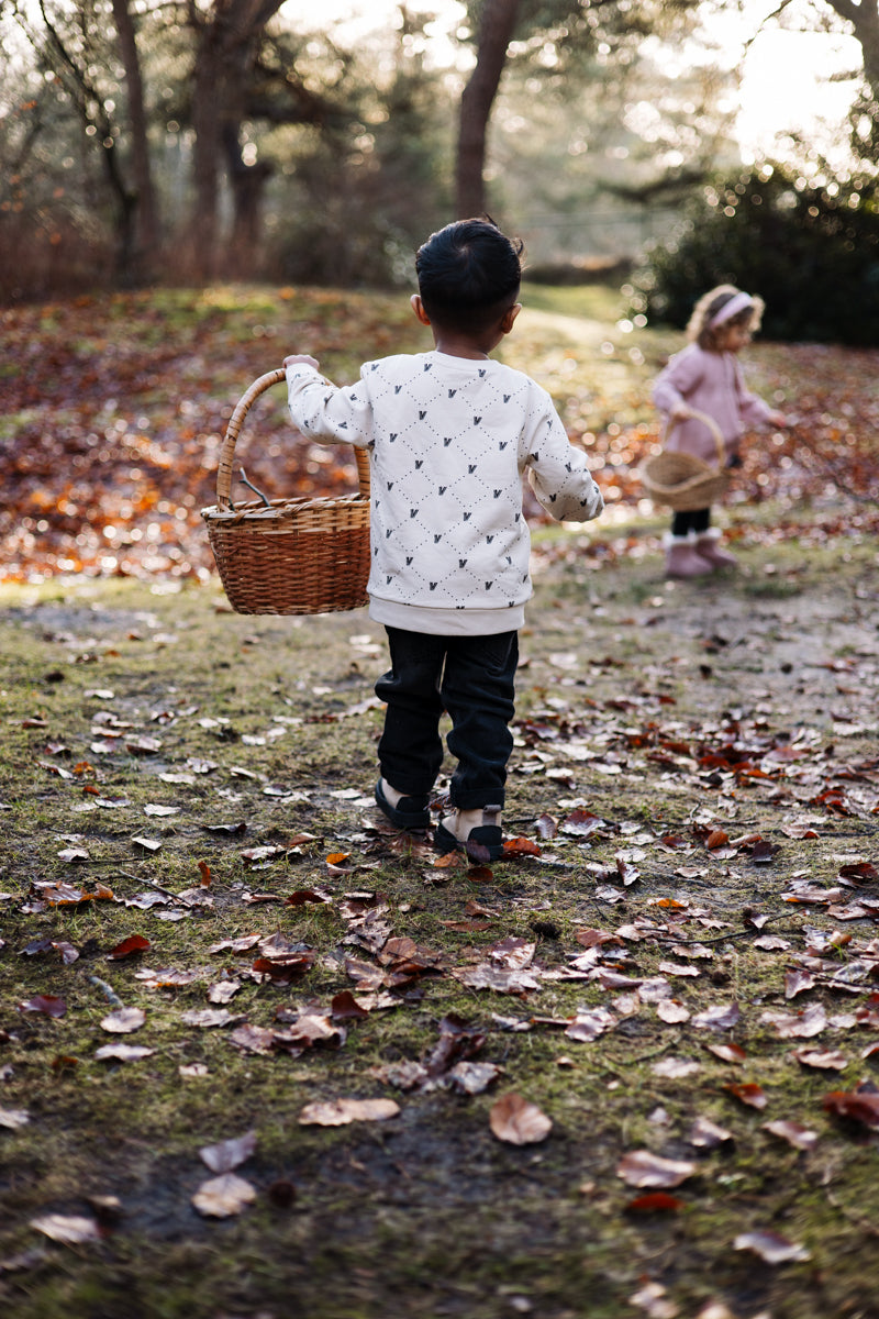 Sweater wit all over print | AOP White Graphic