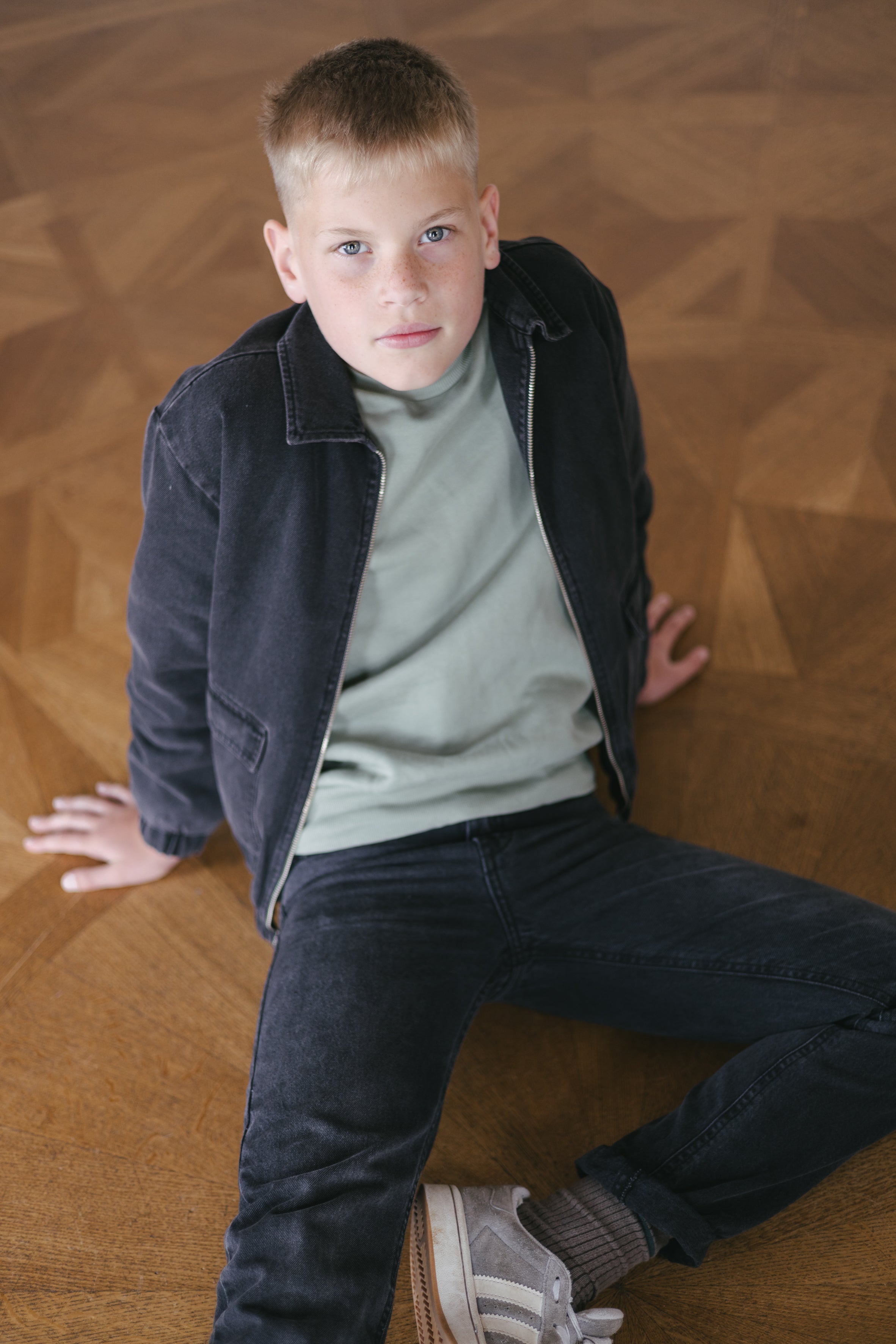Donkerblauwe jas met corduroy kraag | Grey Denim