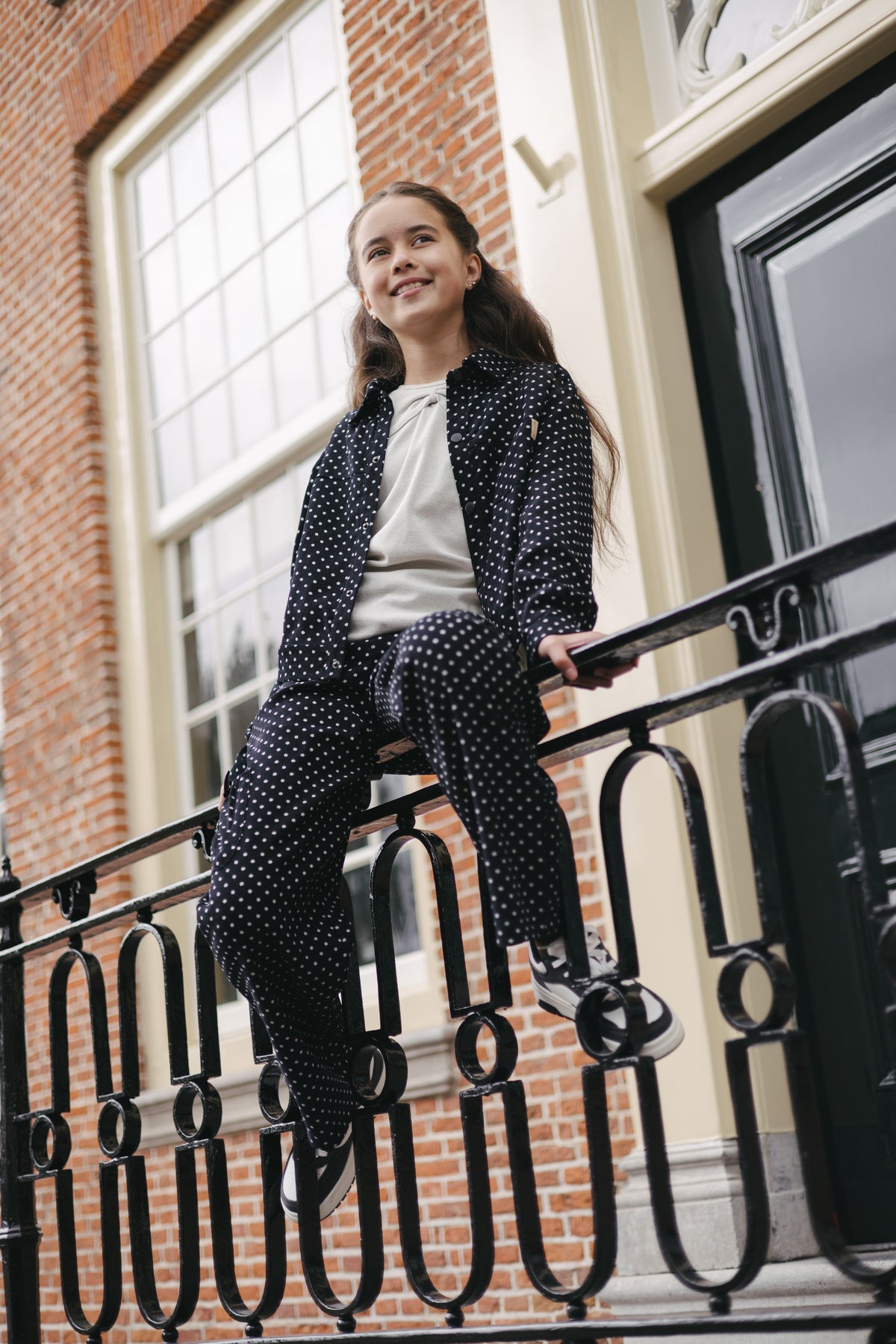 Zwarte jas met witte stippen | AOP White Dot