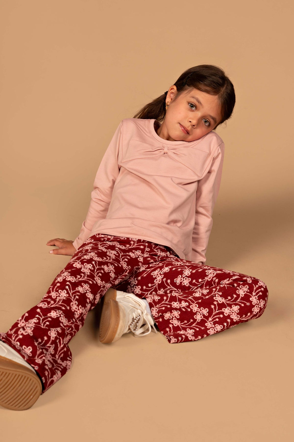 Rode flared broek met witte bloemenprint | AOP Red Flower